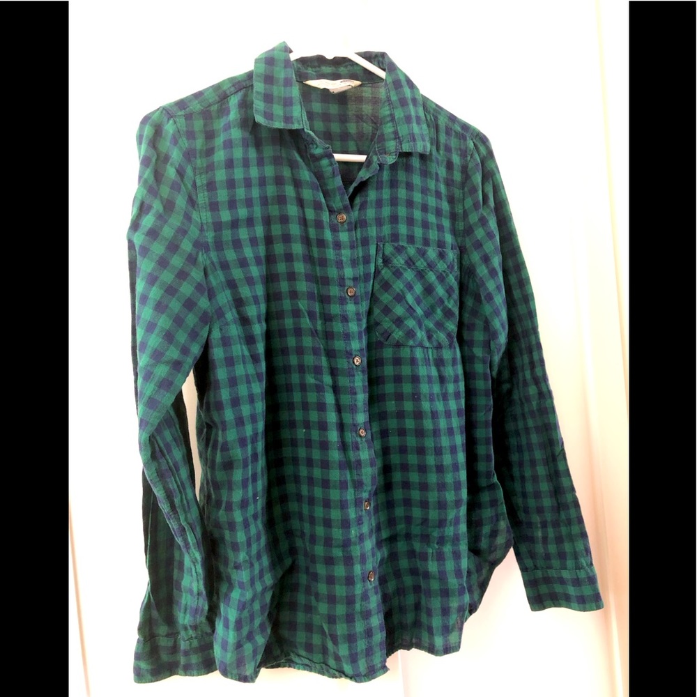 SOLD Old Navy plaid long sleeve button down